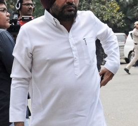 Delhi Cong chief Lovely quits post citing LS ticket to outsiders, alliance with AAP