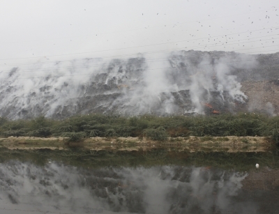 Fire breaks out in Delhi’s Ghazipur landfill site