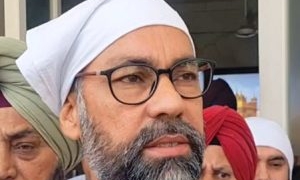 AAP Candidate Pawan Kumar Tinu paid obeisance at Darbar Sahib