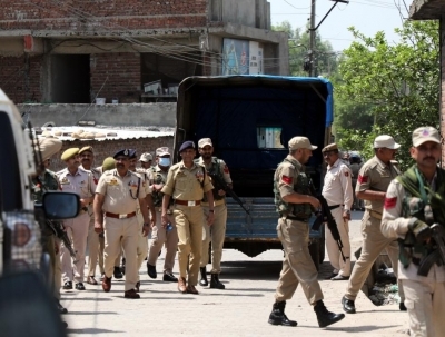 Jamaat-e-Islami man involved in anti-national activities surrenders in Kashmir