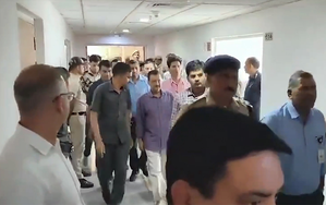 SC asks CM Kejriwal to not visit his office or secretariat, among other conditions