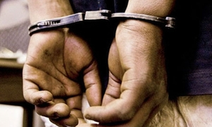 Man arrested for writing threatening graffiti against CM Kejriwal at Delhi metro station