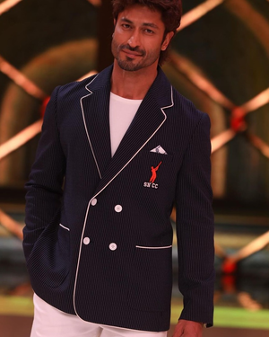 Vidyut’s skills include mirror writing; ‘as martial artist important to learn different arts’