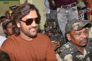 Lok Sabha Elections 2024: Dhoni, Gambhir, Kapil Dev cast their vote in Phase 6