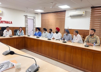 Lok Sabha Polls-2024: Voting machines randomisation done at Kapurthala