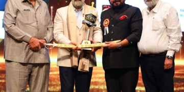 Harjeet Grewal Honored with Sikh Achiever’s Award for Promoting Gatka
