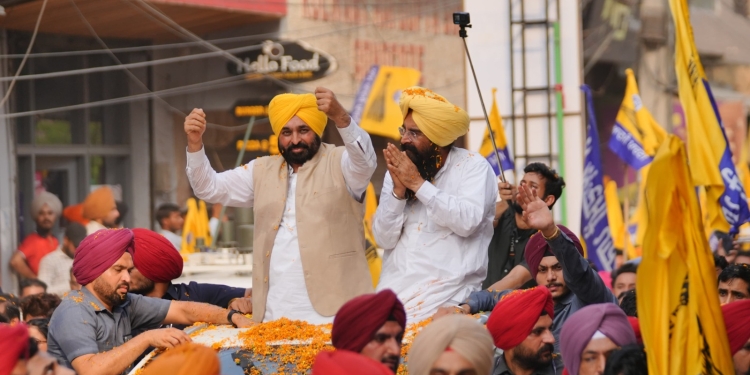 Mann on a mission in Bathinda – addressed the issues of the people, recounted his works of two years, took Badals to task again!