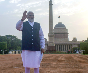 Narendra Modi to take oath as Prime Minister at 7.15 pm today