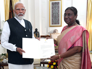 Will take India ahead at great speed now, assures PM Modi