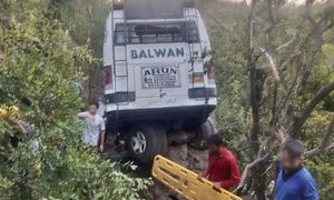10 killed in suspected terror attack on bus in J&K