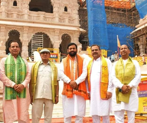 Haryana CM visits Ayodhya with his cabinet colleagues