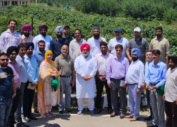Leap to move out farmers from traditional crop cycle; Chetan Singh Jouramajra led delegation of progressive farmers visit Jammu-Kashmir