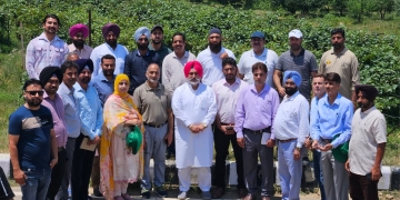 Leap to move out farmers from traditional crop cycle; Chetan Singh Jouramajra led delegation of progressive farmers visit Jammu-Kashmir