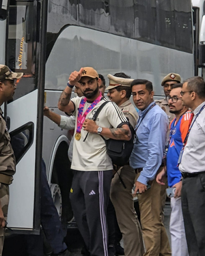 Weather god showers love as champs return home! Rohit & Co. receive hero’s welcome 