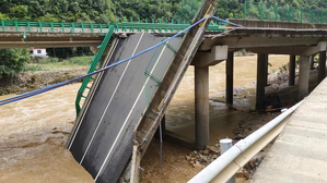 INTERNATIONAL NEWS: 12 dead, 31 missing in China bridge collapse