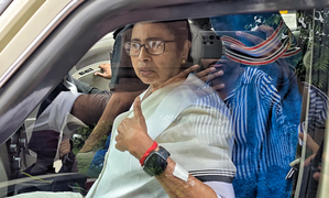 BREAKING NEWS: Mamata Banerjee walks out of Niti Aayog meeting alleging ‘insult’