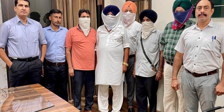PUNJAB NEWS: Vigilance Bureau arrests five cooperative society employees involved in obtaining loan on deceased farmer