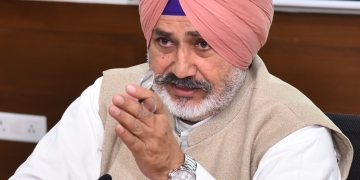 PUNJAB NEWS: Harsimrat K Badal castigates centre for failing farmers in its budget