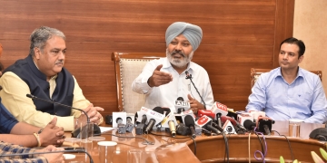 PUNJAB NEWS: Harsimrat K Badal castigates centre for failing farmers in its budget