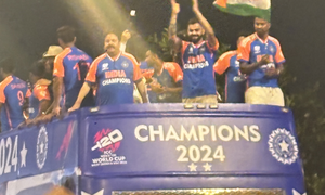 Kohli thanks Mumbai Police for their hardwork during Team India’s victory parade