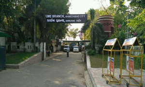 Breaking News: Ahmedabad Crime Branch busts gambling ring, seizes cash, bikes and mobiles