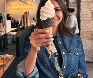Mrunal Thakur flaunts this tempting delight on her cheat day