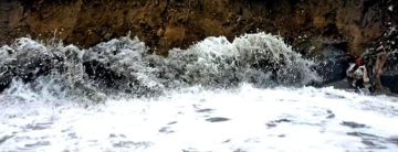 INTERNATIONAL NEWS: 50 cm tsunami hits Miyazaki Port after 7.1-magnitude earthquake jolts Japan 