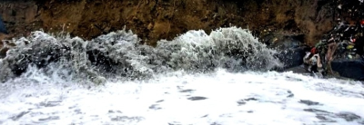 INTERNATIONAL NEWS: 50 cm tsunami hits Miyazaki Port after 7.1-magnitude earthquake jolts Japan