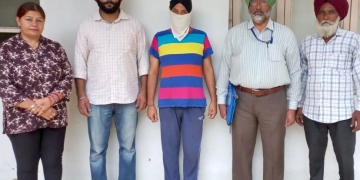 BREAKING NEWS: Vigilance Bureau arrests DDPO, private person for misappropriating Rs. 40,85,175 in govt grants