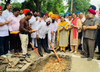 PUNJAB NEWS: MLA Kulwant Singh gives a start to sewer project worth Rs 2.62 crore