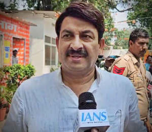 No challenge: BJP's Manoj Tiwari takes potshots at Cong-AAP 'likely' alliance in Haryana