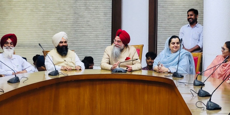 PVS Speaker engages with students of Kotakpura on sidelines of Punjab Vidhan Sabha session