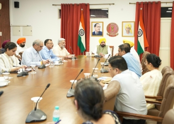 Punjab CM Mann Demonstrates Unwavering Commitment, Chairs Key Meet After Hospital Release