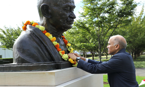 Overwhelmed by global conflicts, UN looks for hope in Gandhi’s vision