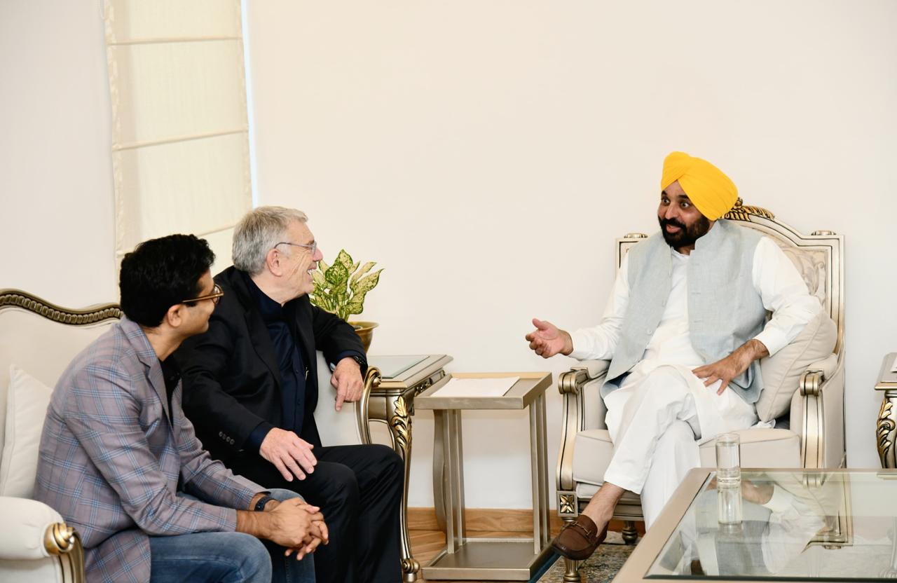 CM vows to emerge Punjab as digital hub of the country