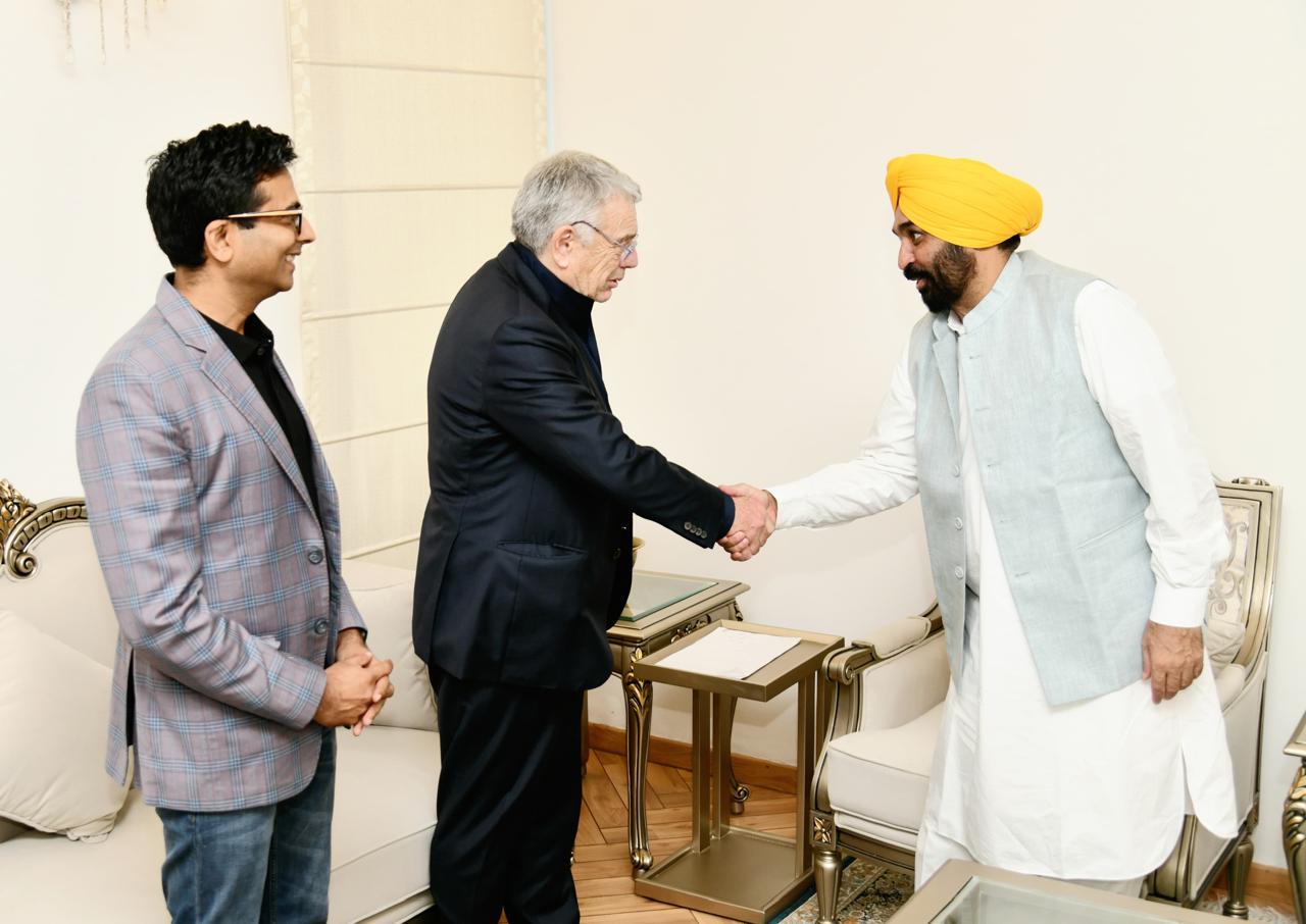 CM vows to emerge Punjab as digital hub of the country