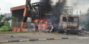 90 killed in gasoline tanker explosion in Nigeria