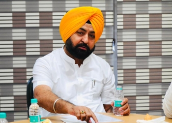 Revenue Minister Hardeep Singh Mundian mandates transparent and incorruptible administration