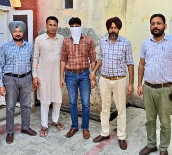 Vigilance Bureau arrests Police Head Constable for accepting Rs 5,000 bribe