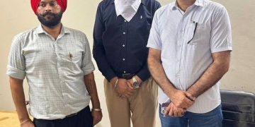 Vigilance Bureau arrests Fire Officer red handed taking Rs. 40,000 bribe
