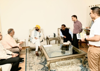 CM asks officers to complete ongoing work on medical colleges in time