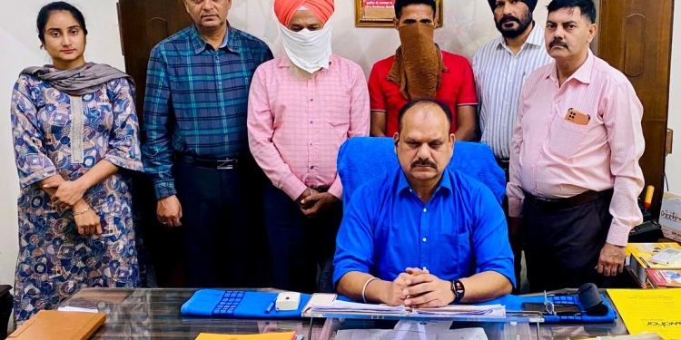 Vigilance Bureau arrests retired head teacher, clerk for Rs 36 lakhs embezzlement in salaries