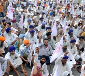 Punjab farmers to block Chandigarh-Delhi Highway from 11 A.M.
