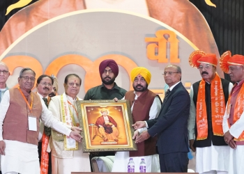 Maharishi Dayanand Saraswati made great contributions in the fields of education and social reform: Chief Minister