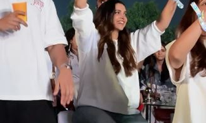 Deepika Padukone, Diljit Dosanjh bring the house down at Punjabi superstar’s Bengaluru concert