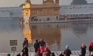 Braving cold, devotees converge at Golden Temple, other gurudwaras to mark ‘Maghi’