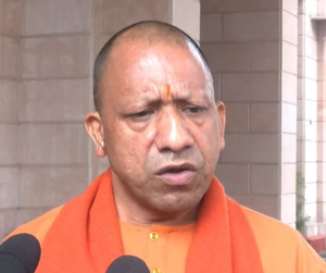 CM Yogi holds high-level meeting on Maha Kumbh situation