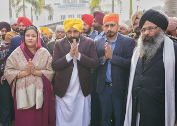 PUNJAB CM PAYS OBEISANCE AT GURUDWARA BHATHA SAHIB, GREETS PEOPLE ON PARKASH PURAB OF SRI GURU GOBIND SINGH