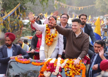 MP Raghav Chadha Gets Grand Welcome in Rajendra Nagar, Gets Emotional, Calls His Birthplace and Workplace, Seeks Blessings for AAP’s Victory
