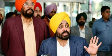 Trump’s ‘Gift’ to Modi: Chained Indians Deported on US Army Plane